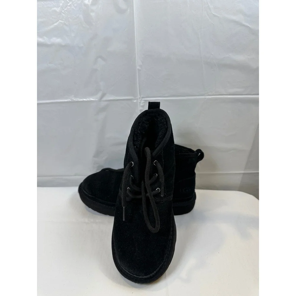 UGG Neumel Kids Suede Lace Up‎ Chukka Boots Black 1017320K
